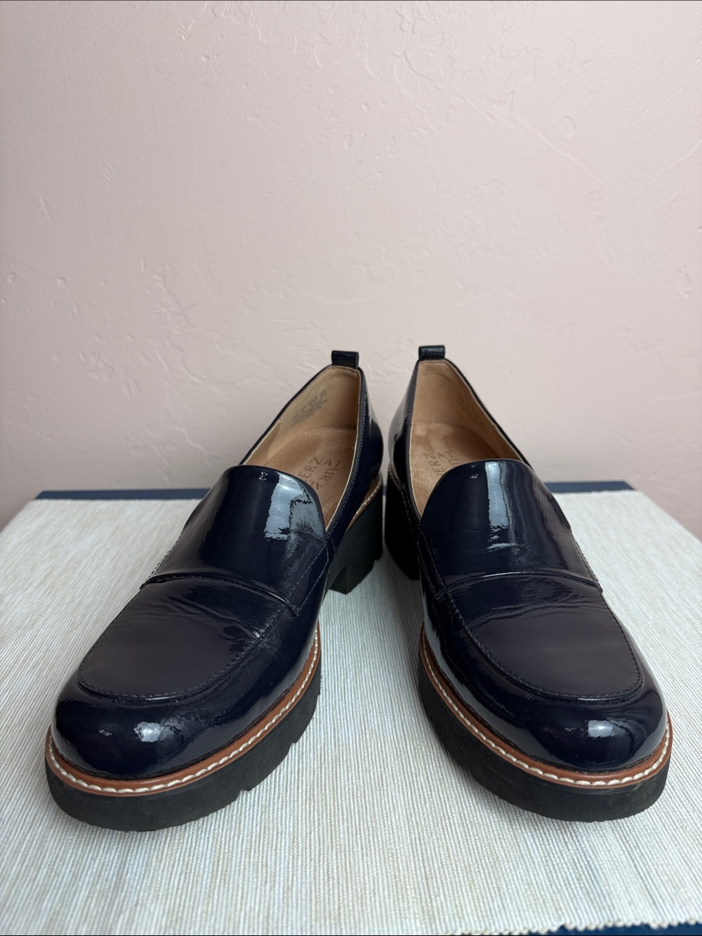 NEW Naturalizer Women's Darry Navy Blue Patent Leather Slip-On Loafers Sz 9.5